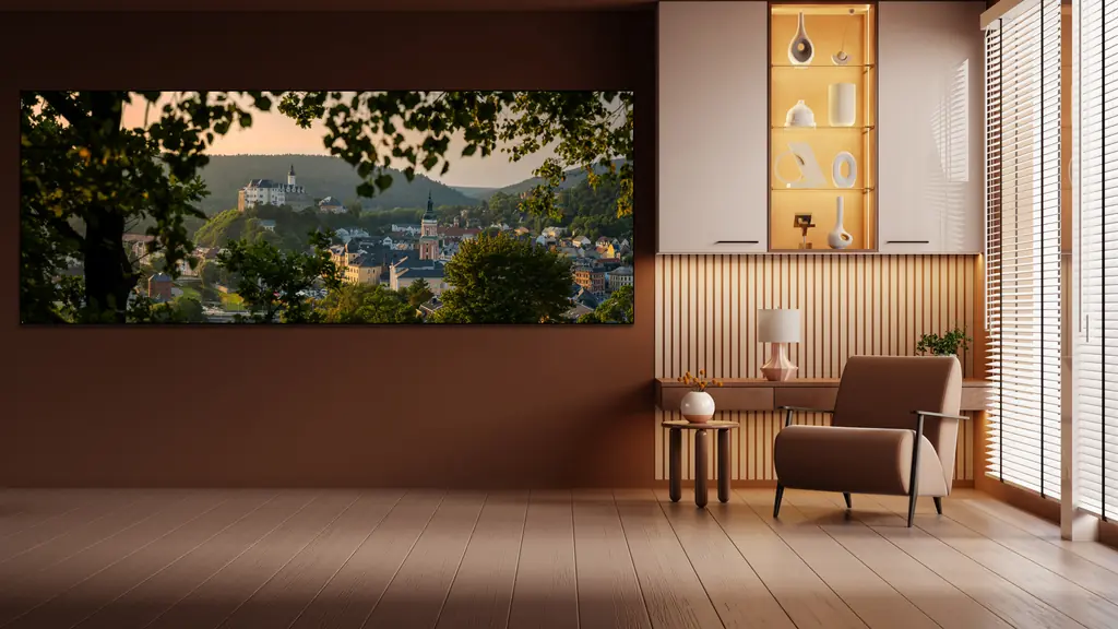 Sitzecke mit Panorama des Oberen Schlosses Greiz an der Wand